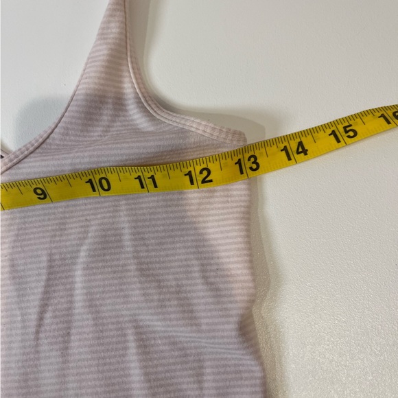 Lululemon Pink & White Striped swiftly tech tank top size 2 yoga workout gym - Picture 5 of 6